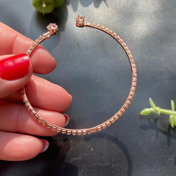 Rose Gold Luxury Bracelet - Picture 5 of 13